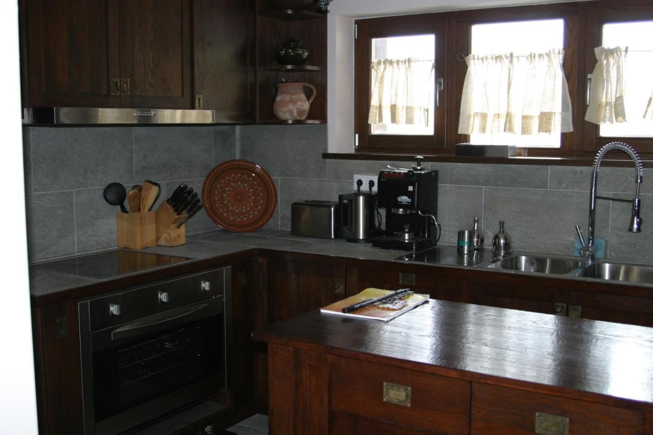 Виллы Ski & Spa Chalet Bansko Банско-28