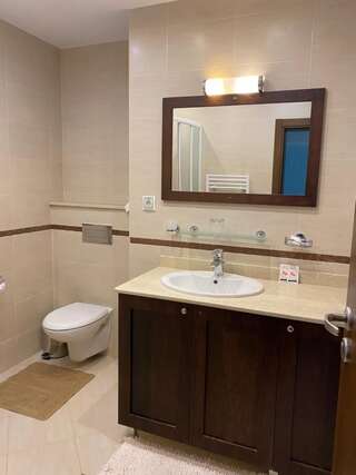 Виллы Ski & Spa Chalet Bansko Банско-4